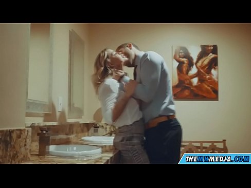 ❤️ Бүкіл аққұба сізді қоғамдық дәретханада азғырғанда ❤ Порно fb kk.tradeis.top ❌